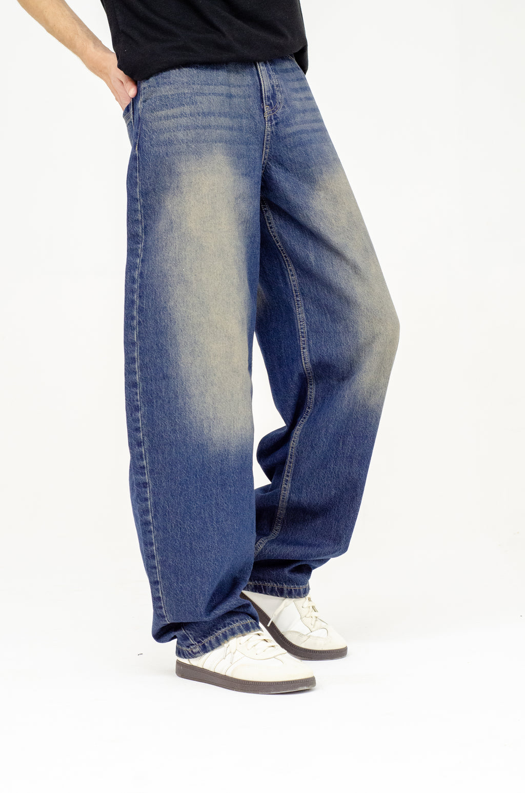 The Retro Fade Balloon Fit Denim