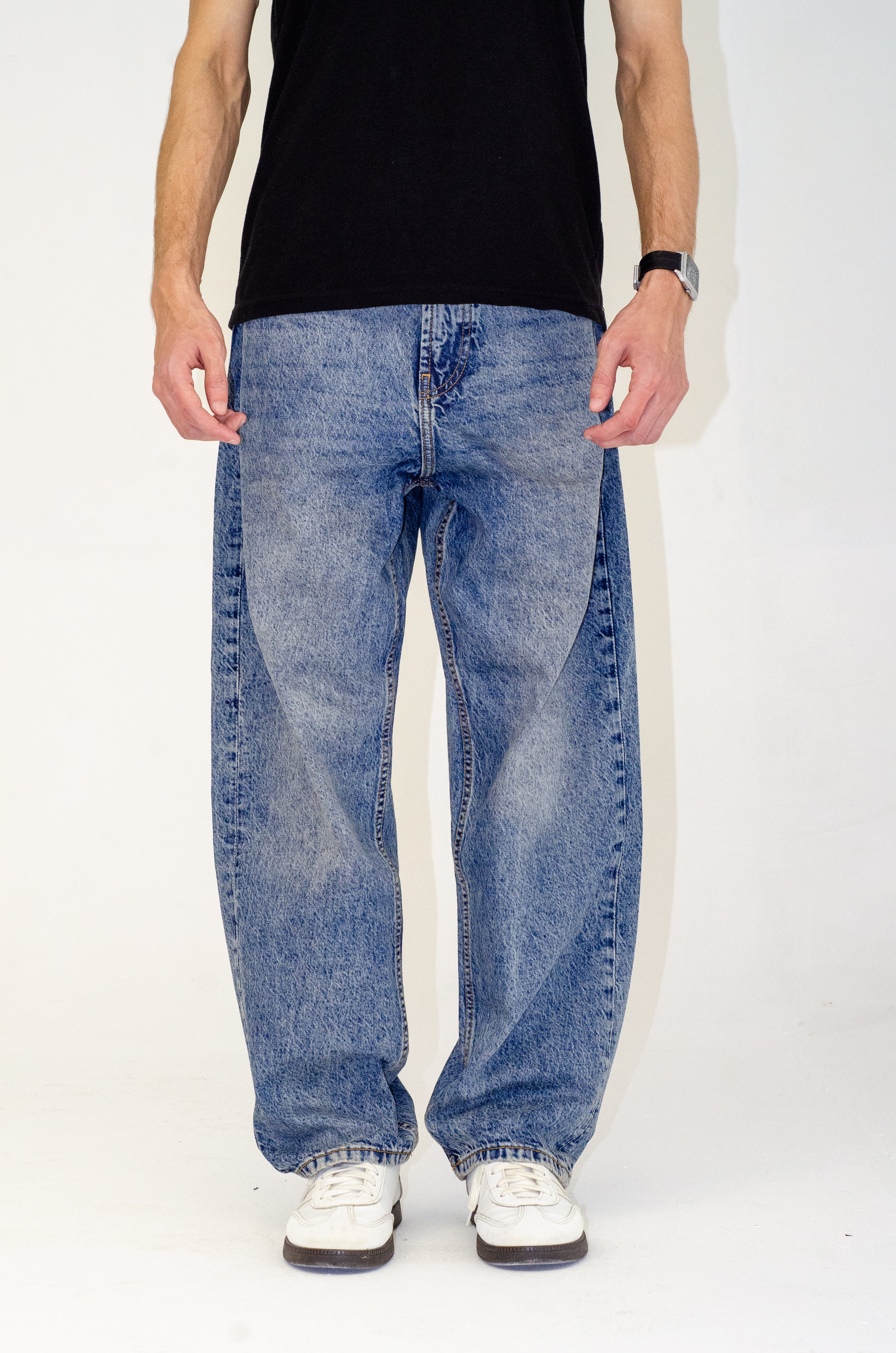 The 90s Grungy Baggy Denim