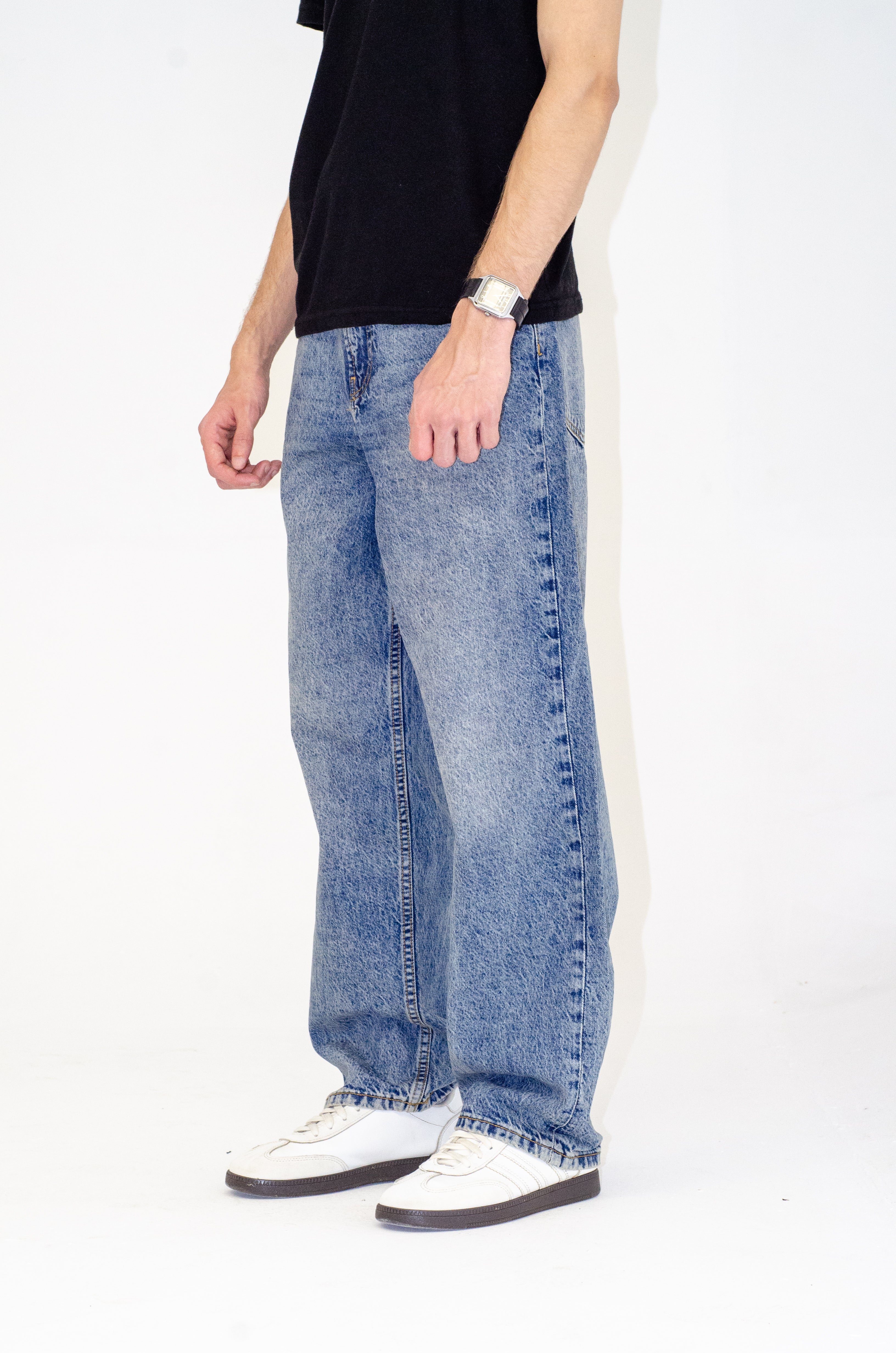 The 90s Grungy Baggy Denim